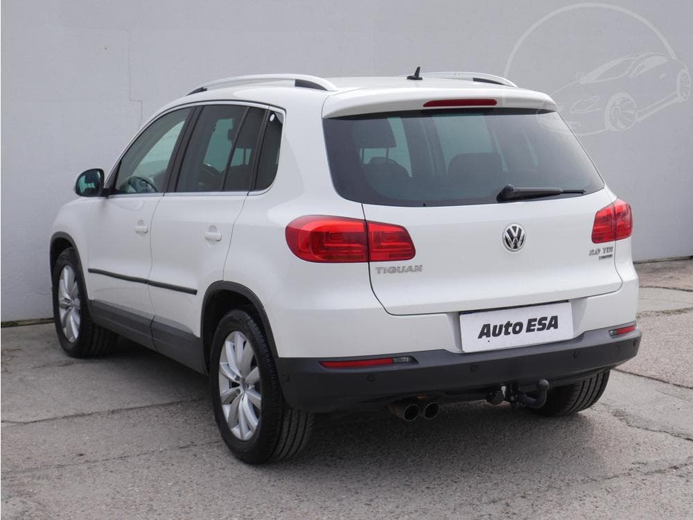 2012 Volkswagen TIGUAN - 4