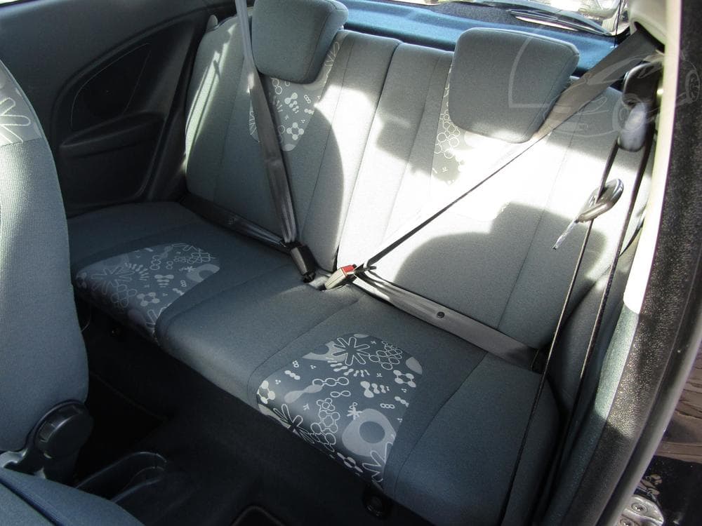 2010 Ford KA - 10