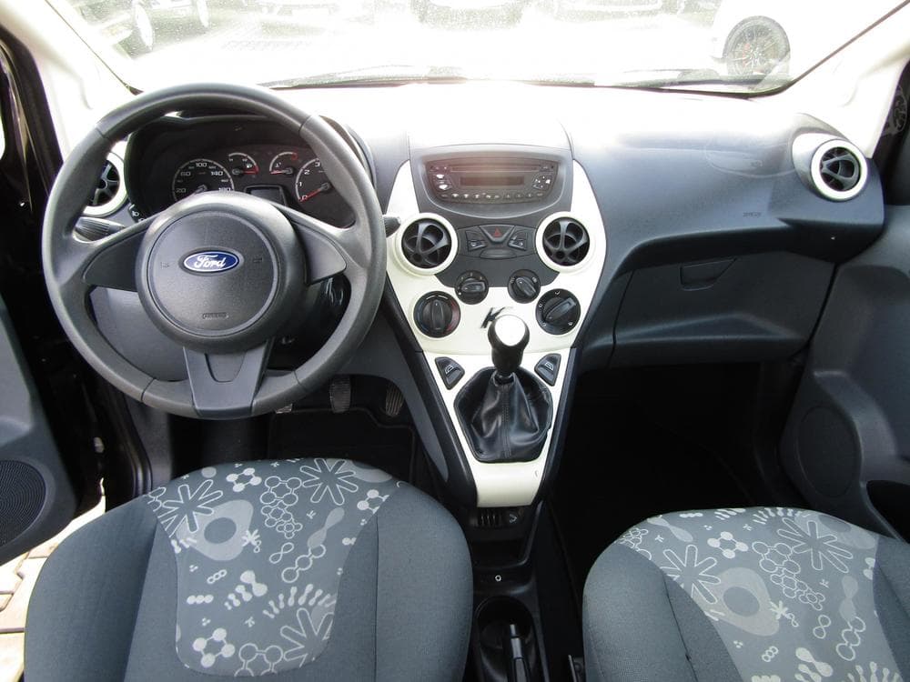 2010 Ford KA - 8
