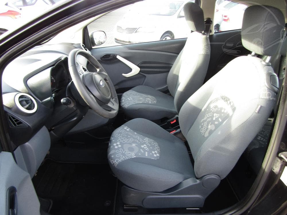 2010 Ford KA - 9