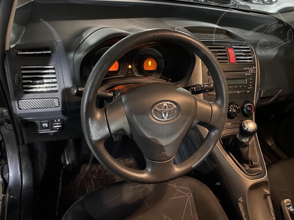 2009 Toyota AURIS - 12