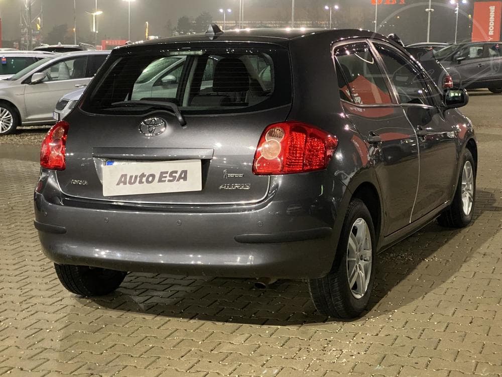 2009 Toyota AURIS - 4