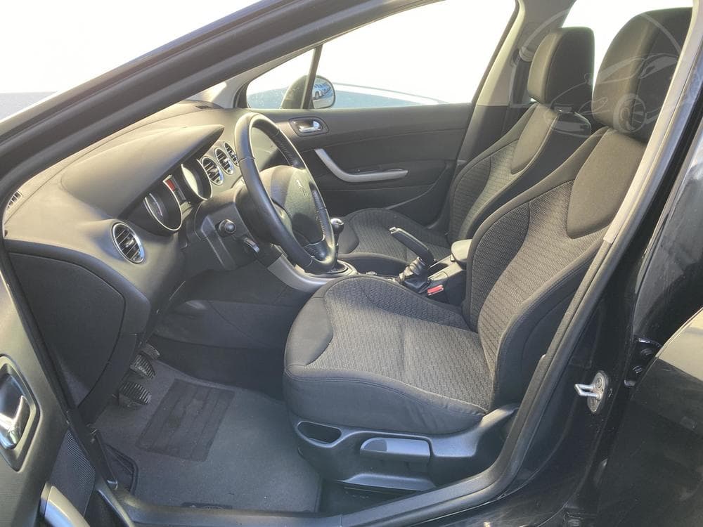 2011 Peugeot 308 - 9