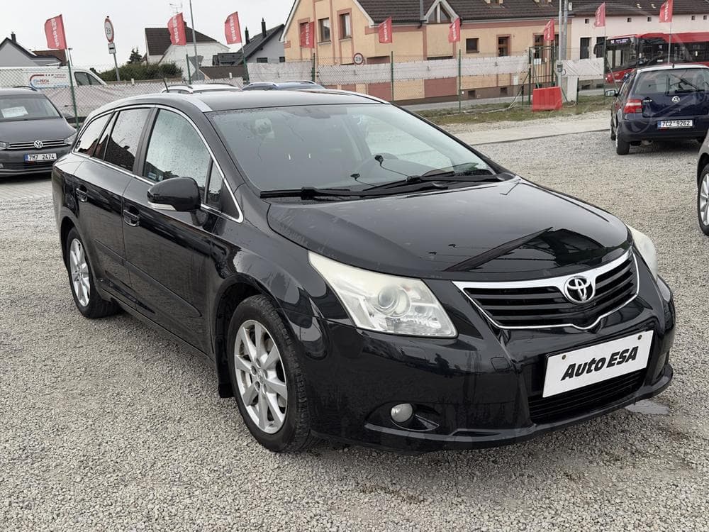 2012 Toyota AVENSIS