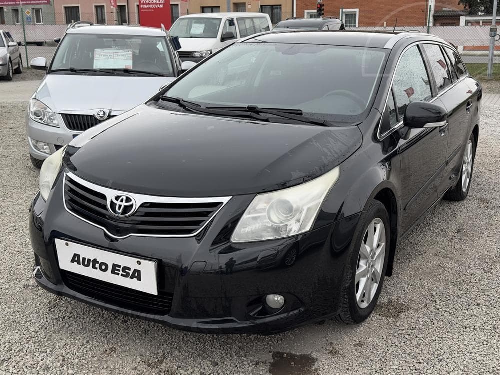 2012 Toyota AVENSIS - 3