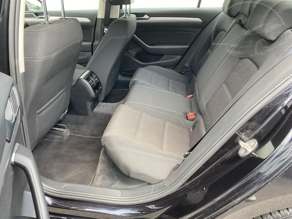 2015 Volkswagen PASSAT - 10