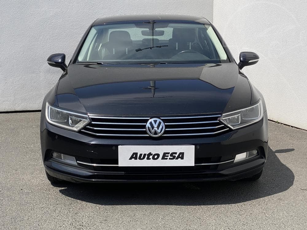 2015 Volkswagen PASSAT - 2