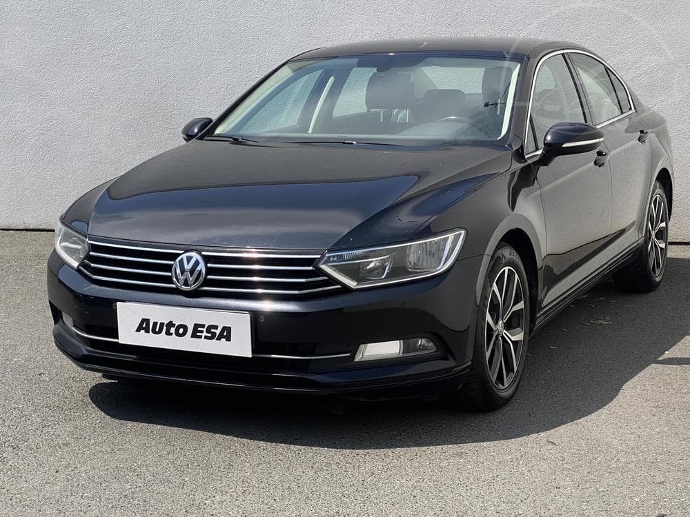 2015 Volkswagen PASSAT - 3