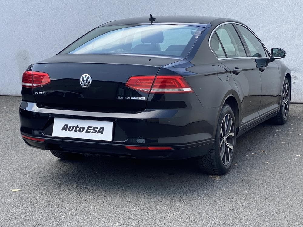 2015 Volkswagen PASSAT - 4