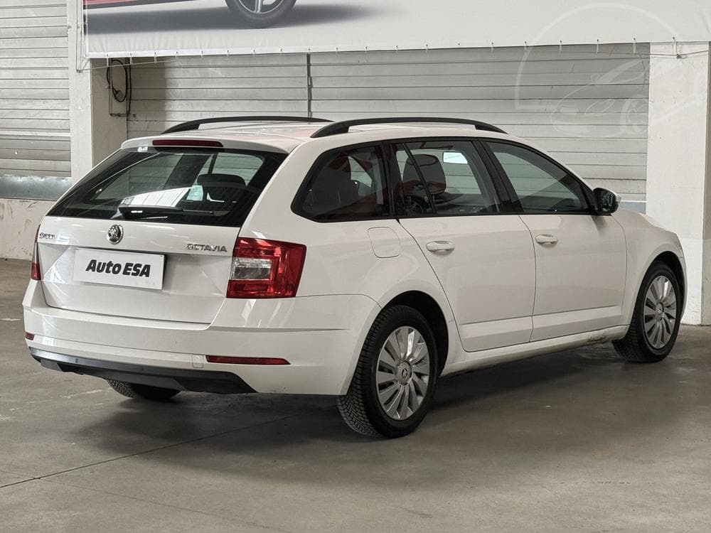 2017 Škoda OCTAVIA - 11