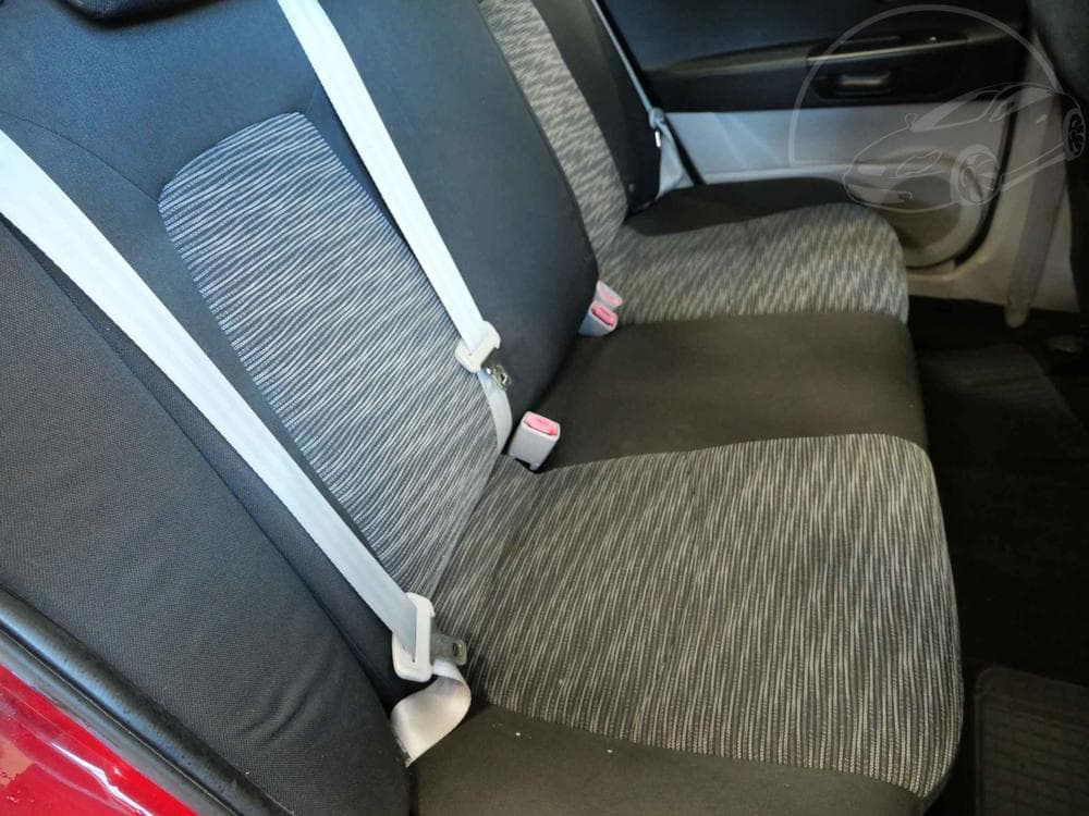 2010 Toyota AURIS - 12