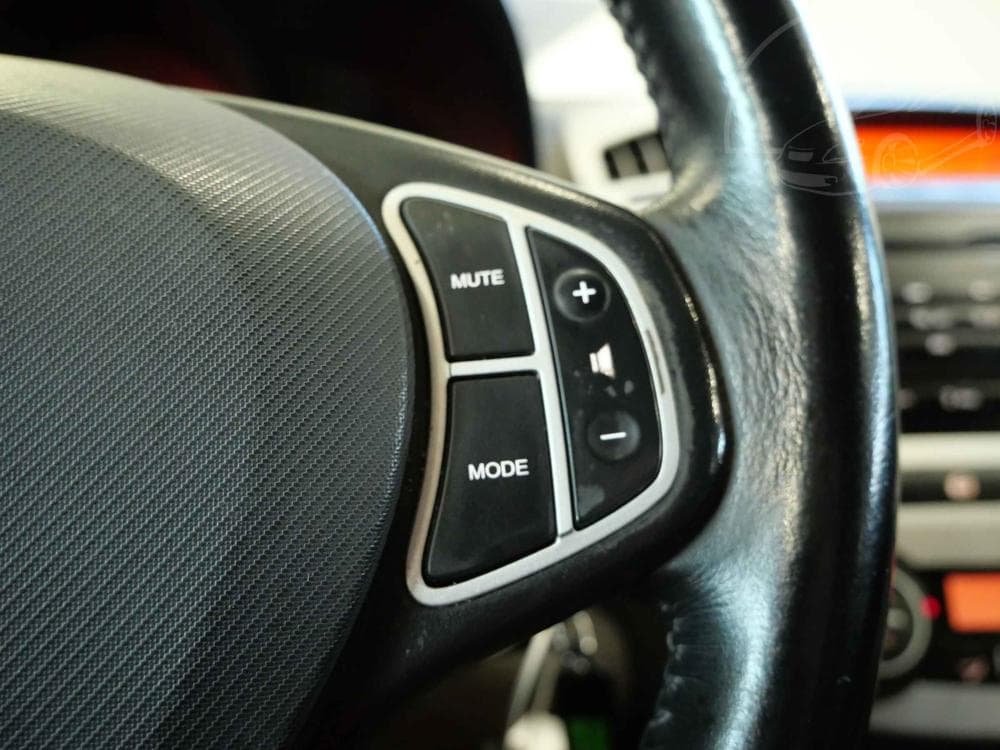 2010 Toyota AURIS - 16