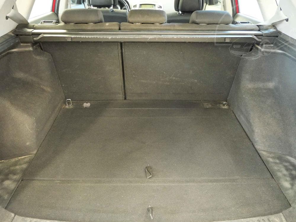 2010 Toyota AURIS - 7
