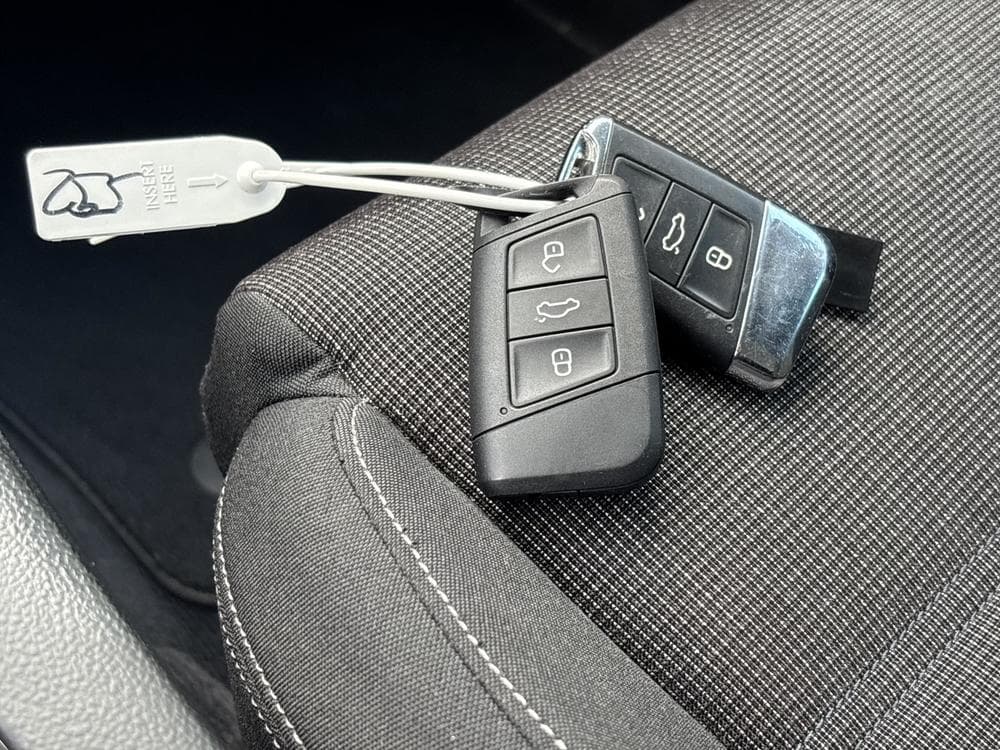 2018 Volkswagen PASSAT - 52