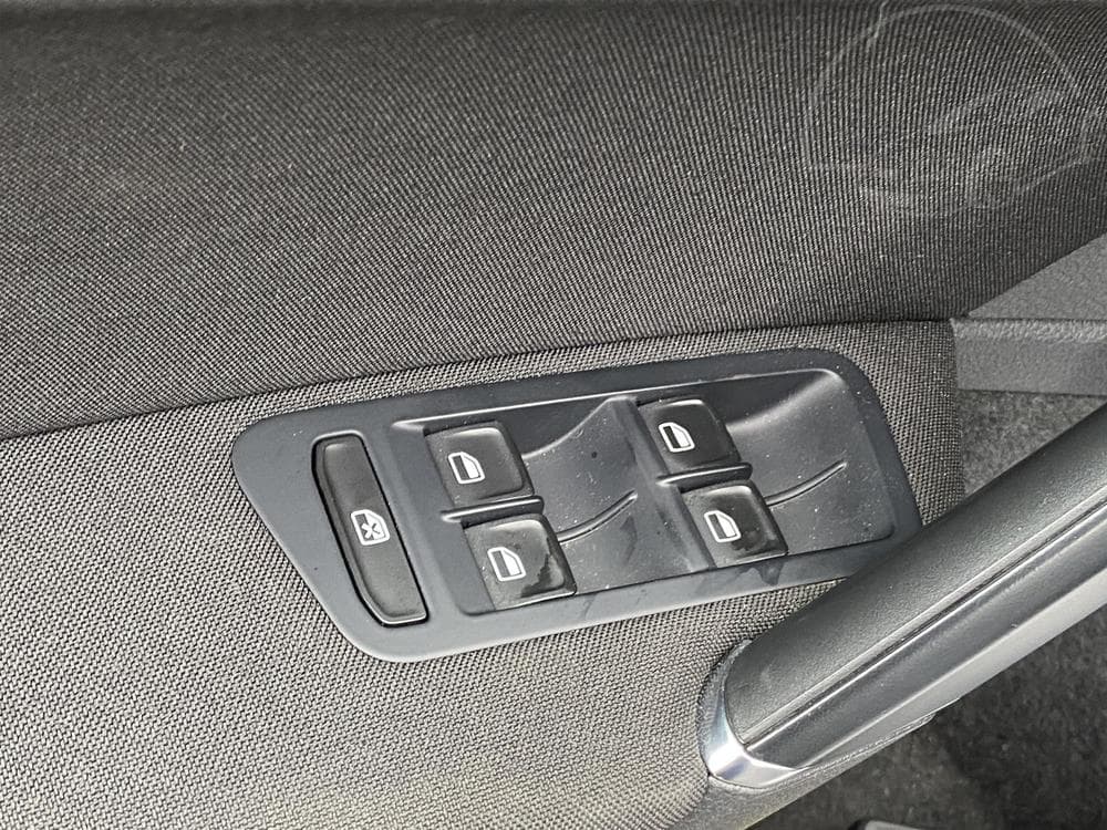 2014 Volkswagen Golf - 12