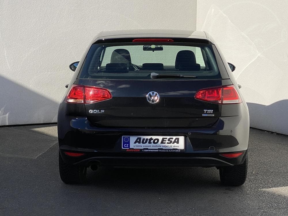 2013 Volkswagen Golf - 5