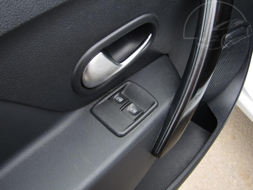 2019 Dacia SANDERO - 11