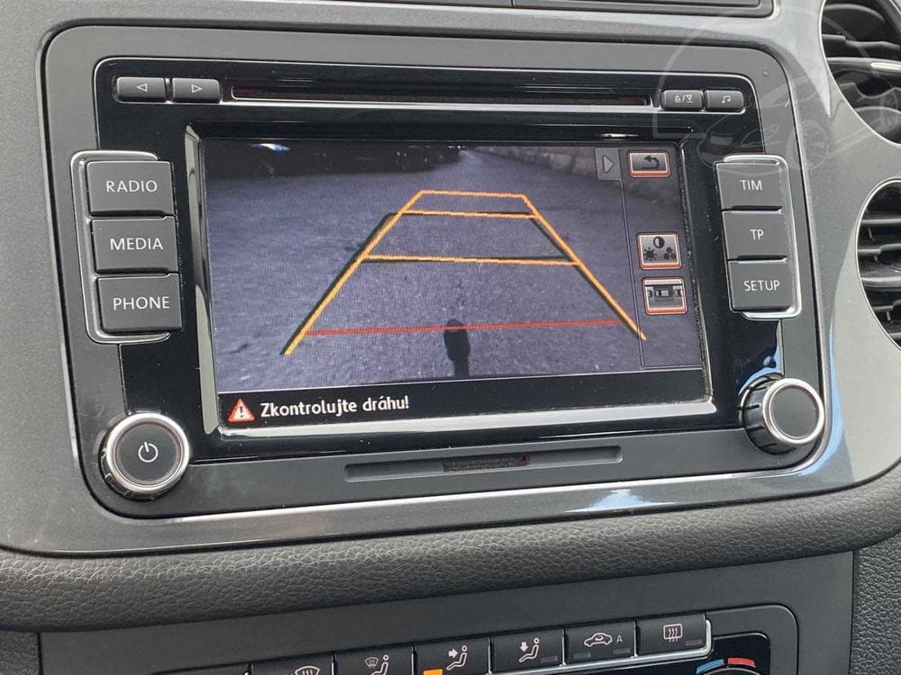 2011 Volkswagen TIGUAN - 16