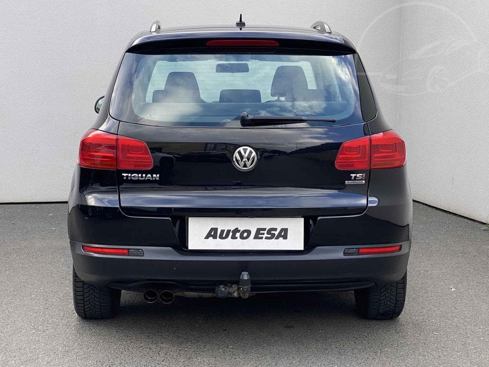 2011 Volkswagen TIGUAN - 5