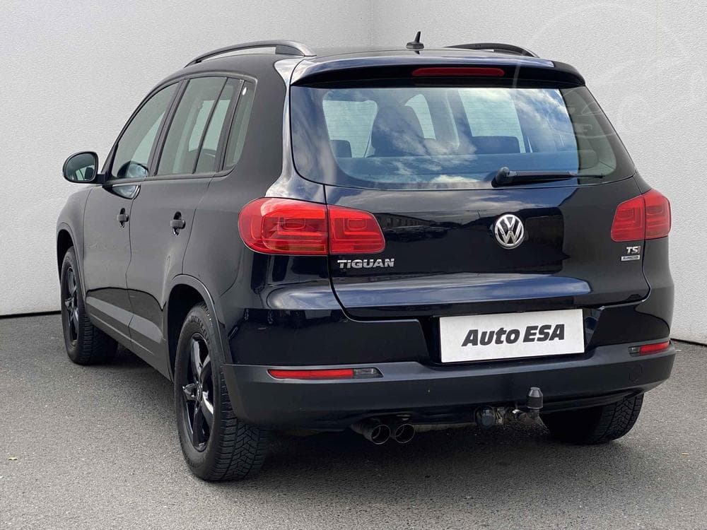 2011 Volkswagen TIGUAN - 6