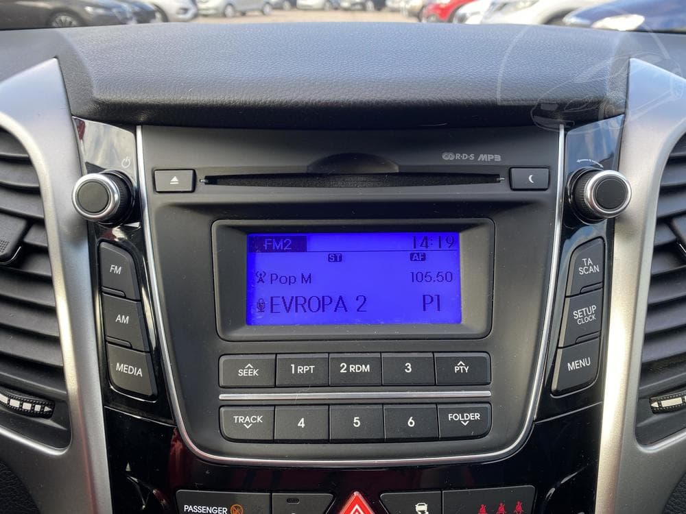 2012 Hyundai i30 - 14