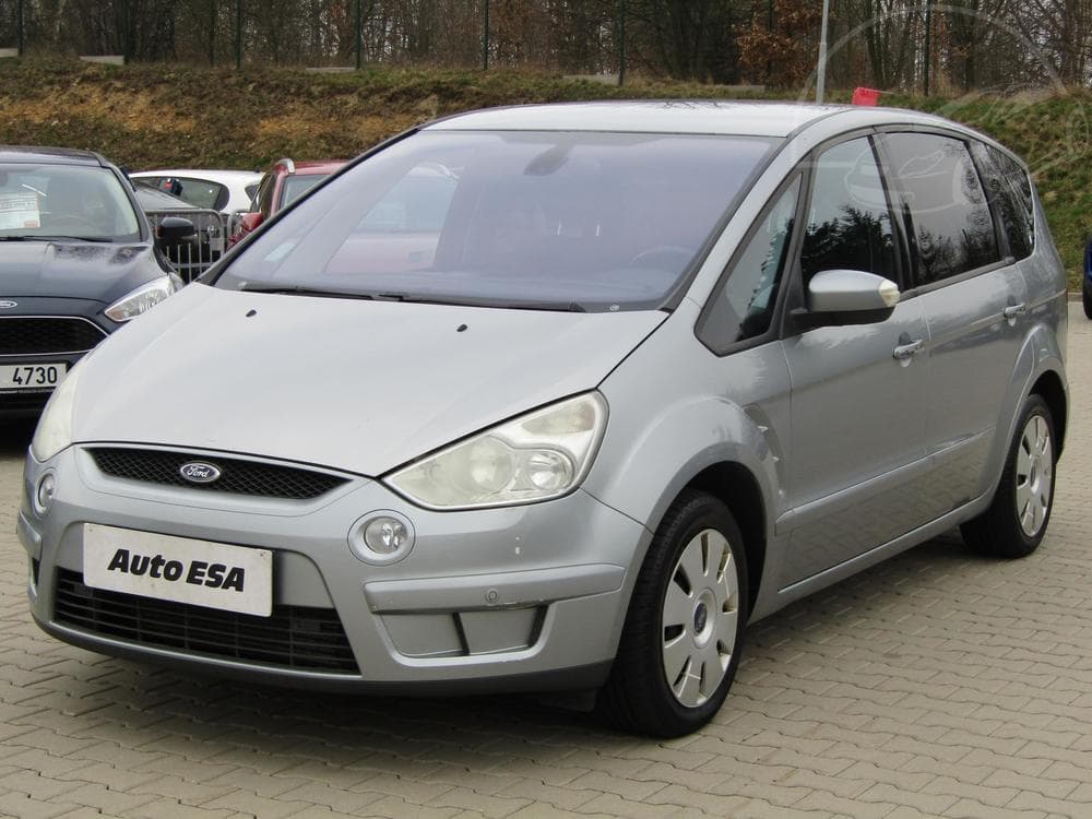 2010 Ford S-MAX - 3
