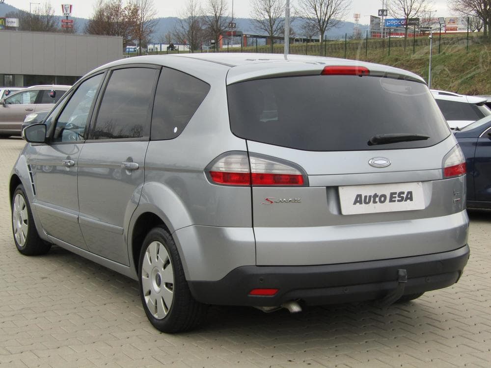 2010 Ford S-MAX - 4