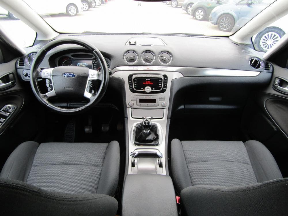 2010 Ford S-MAX - 8