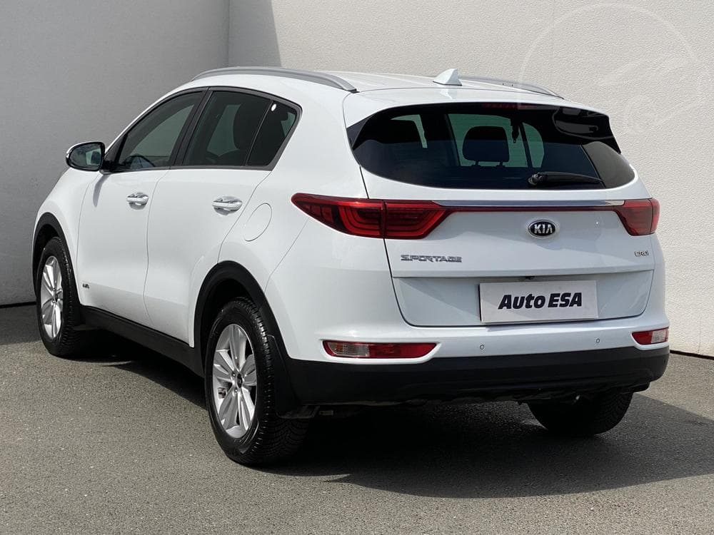 2018 Kia SPORTAGE - 16