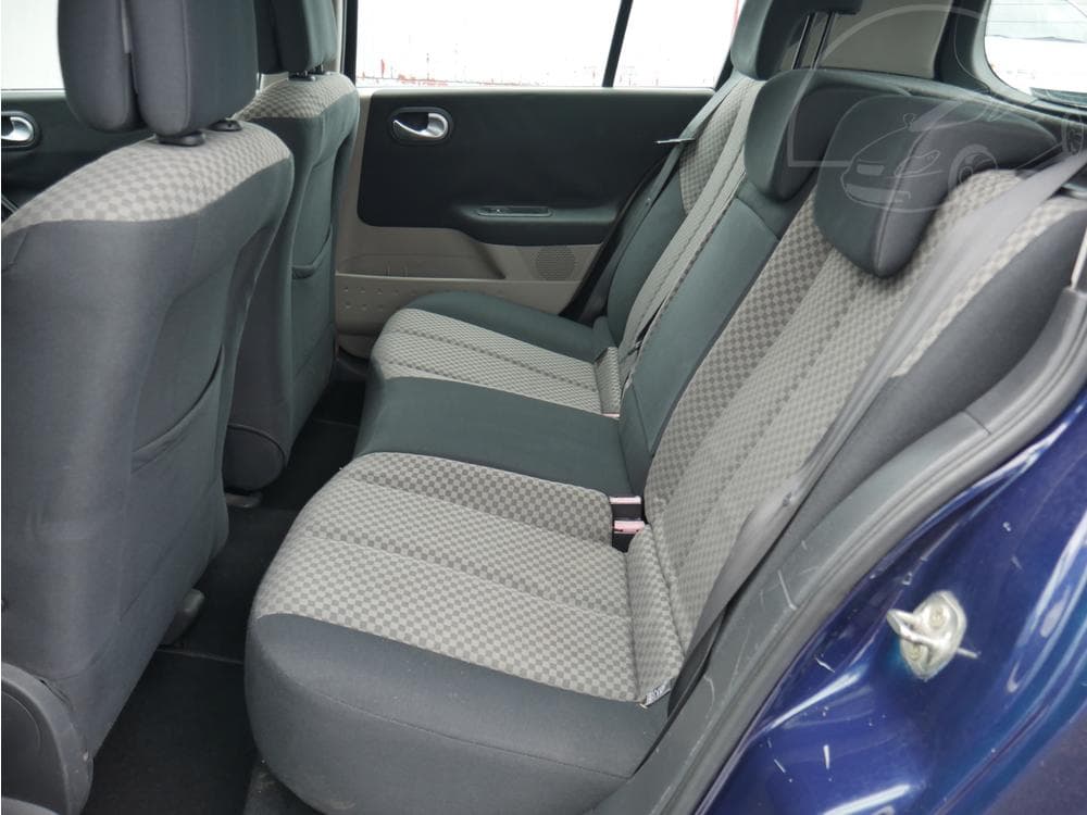 2004 Renault MEGANE - 19