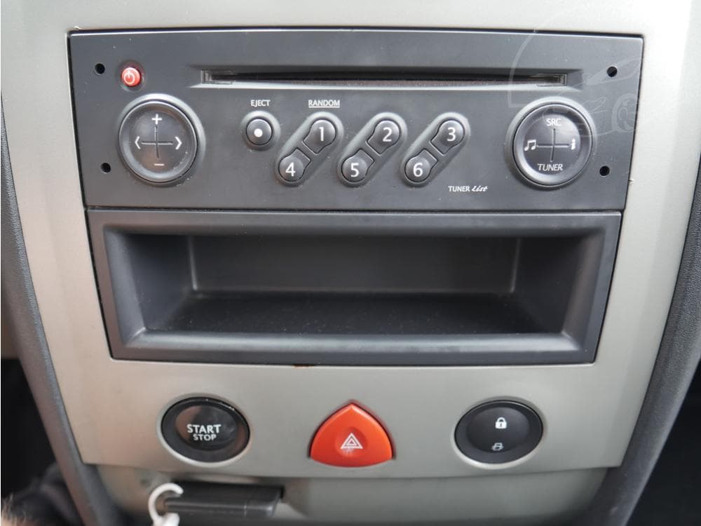 2004 Renault MEGANE - 25