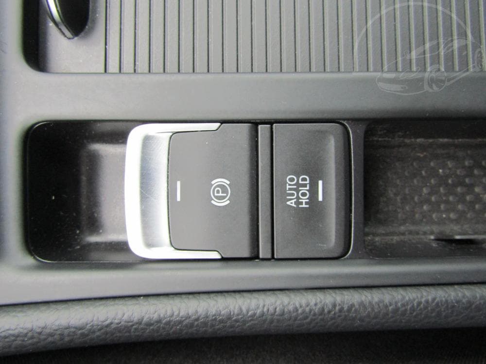 2014 Volkswagen Golf - 18