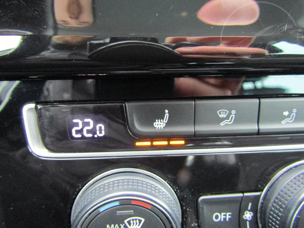 2014 Volkswagen Golf - 19