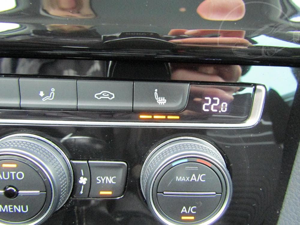 2014 Volkswagen Golf - 20