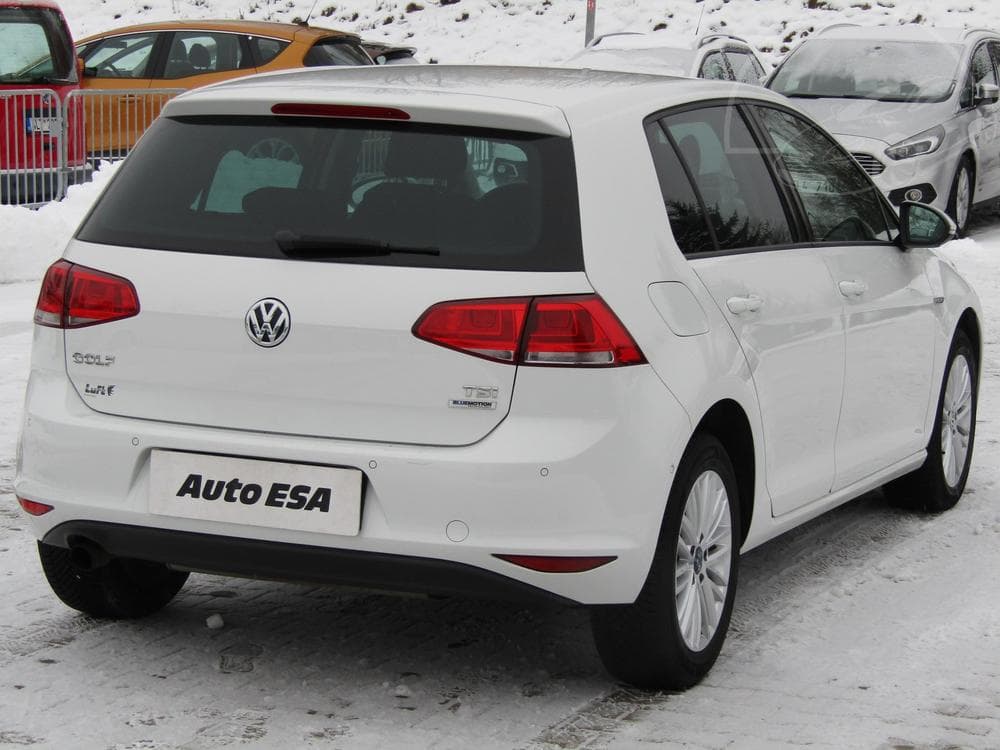 2014 Volkswagen Golf - 4
