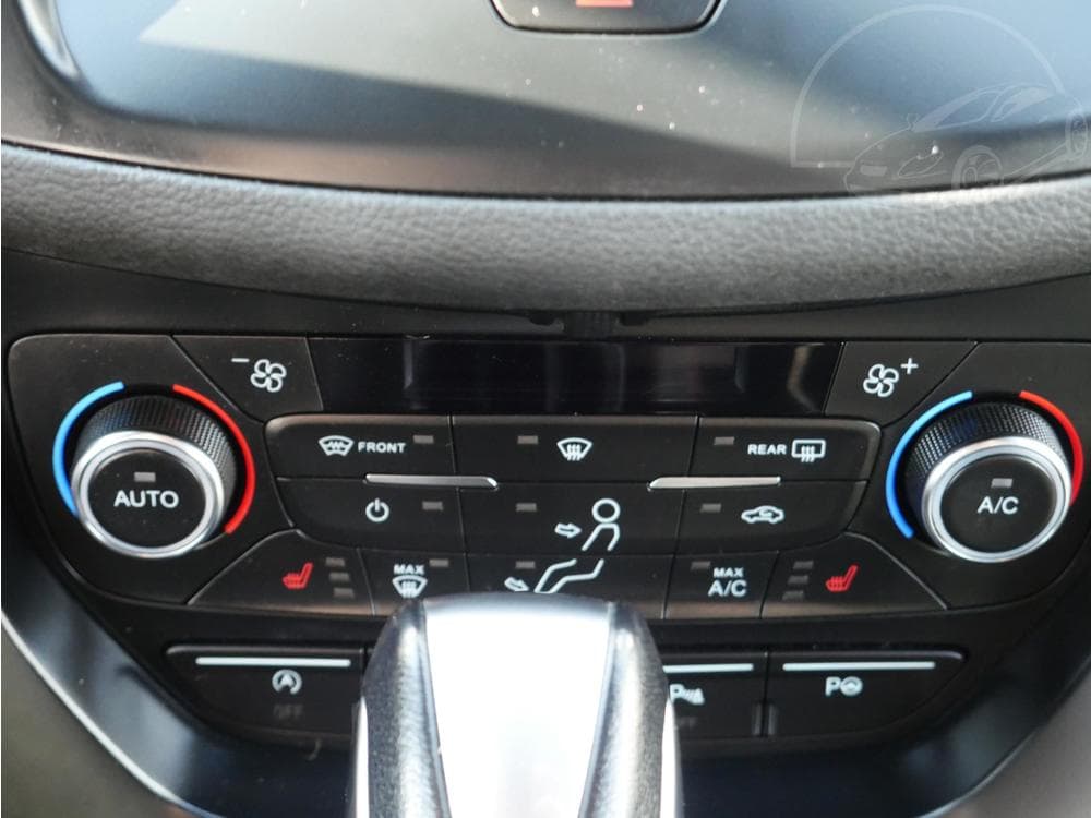 2018 Ford KUGA - 43