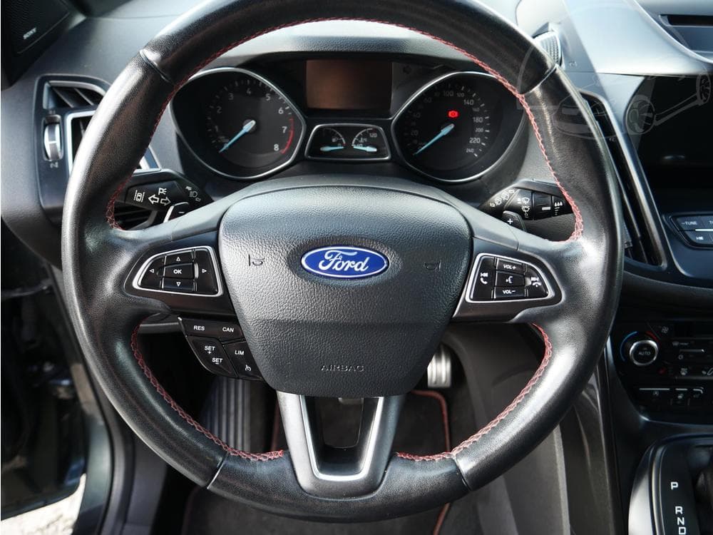 2018 Ford KUGA - 46
