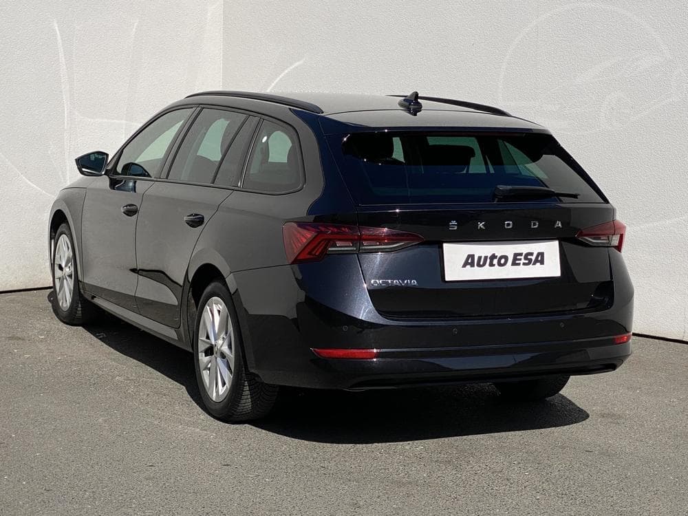 2021 Škoda OCTAVIA - 11