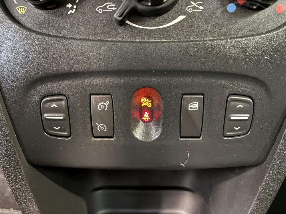 2013 Dacia LOGAN - 12