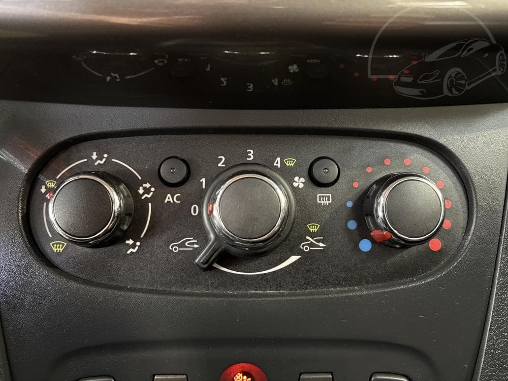 2013 Dacia LOGAN - 13