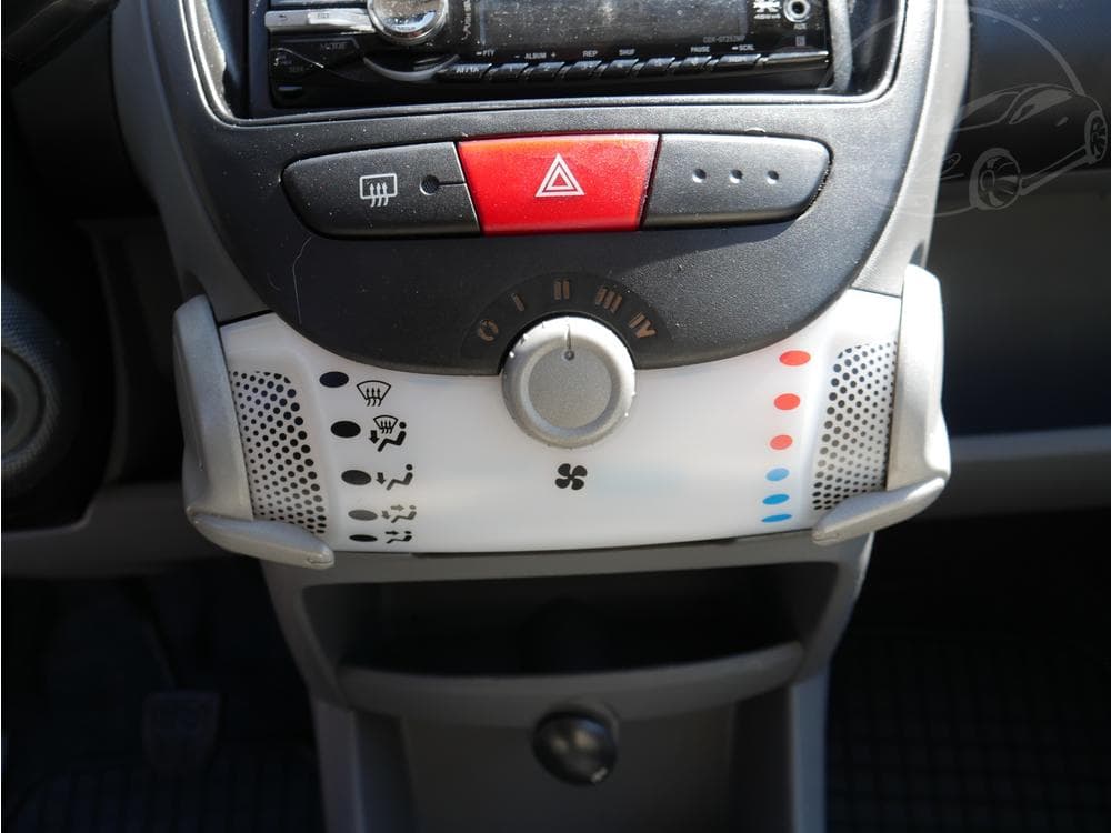 2009 Peugeot 107 - 37