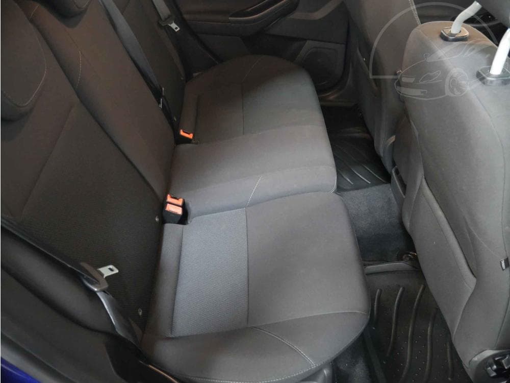 2015 Ford FOCUS - 11
