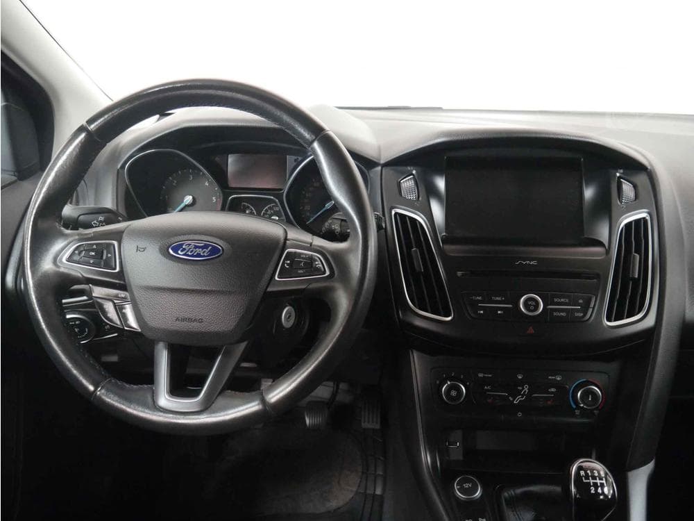 2015 Ford FOCUS - 13