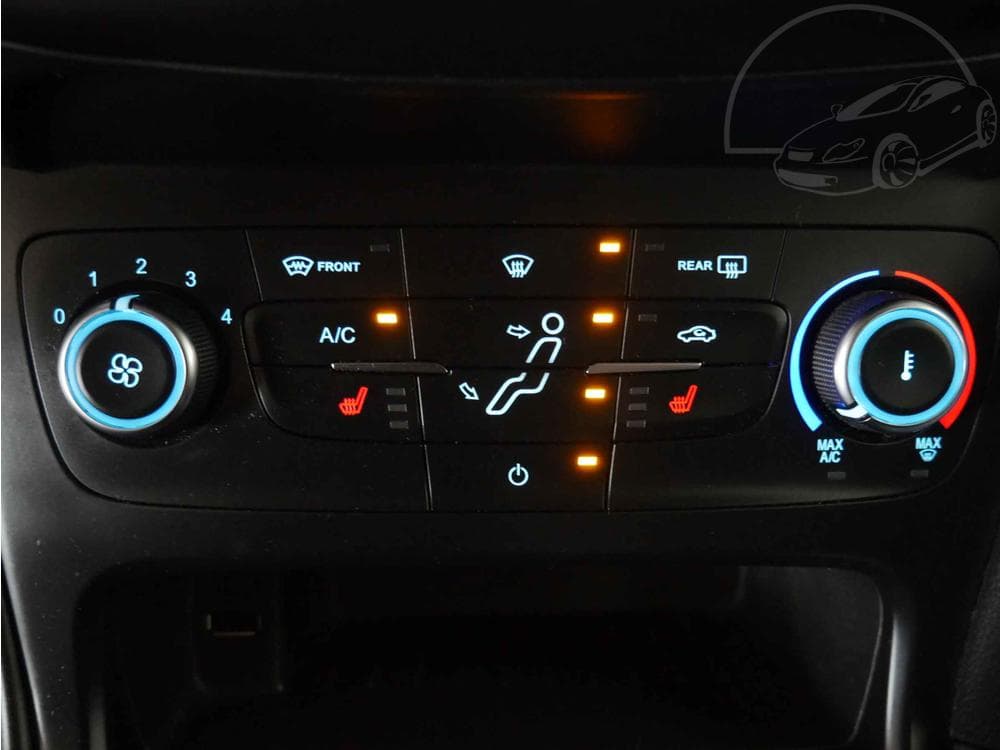 2015 Ford FOCUS - 17
