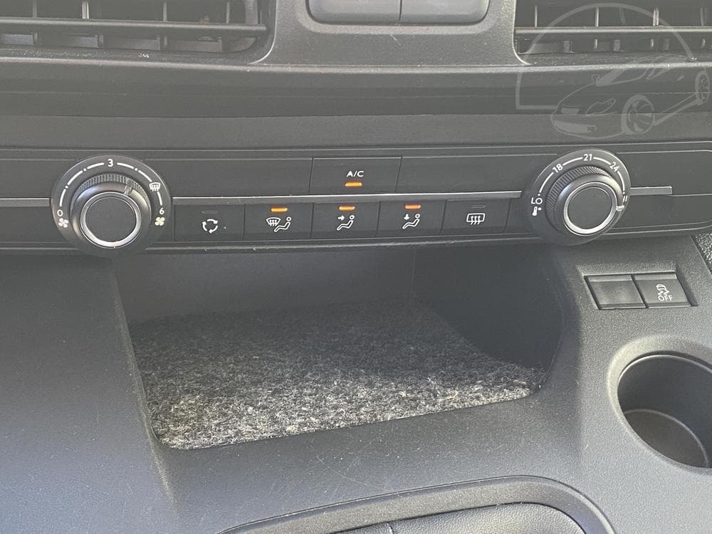 2018 Opel COMBO - 40