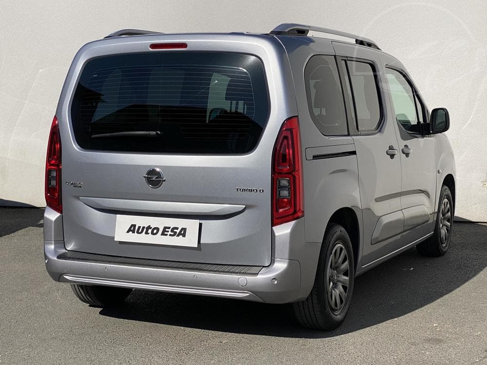2018 Opel COMBO - 10