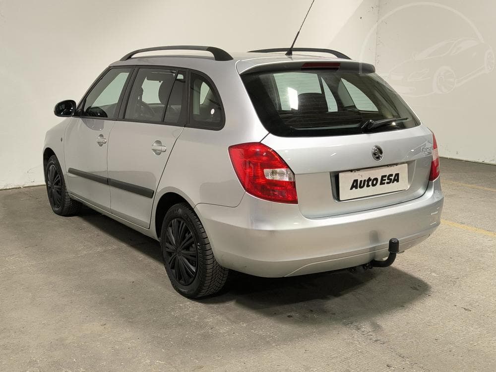 2010 Škoda FABIA - 4