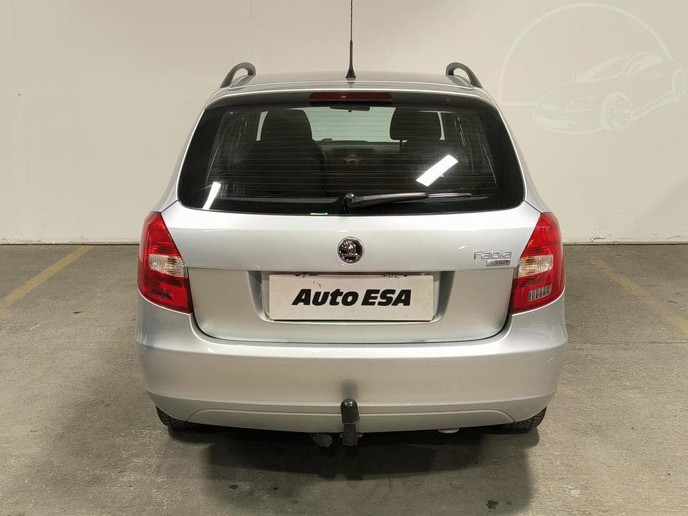2010 Škoda FABIA - 5