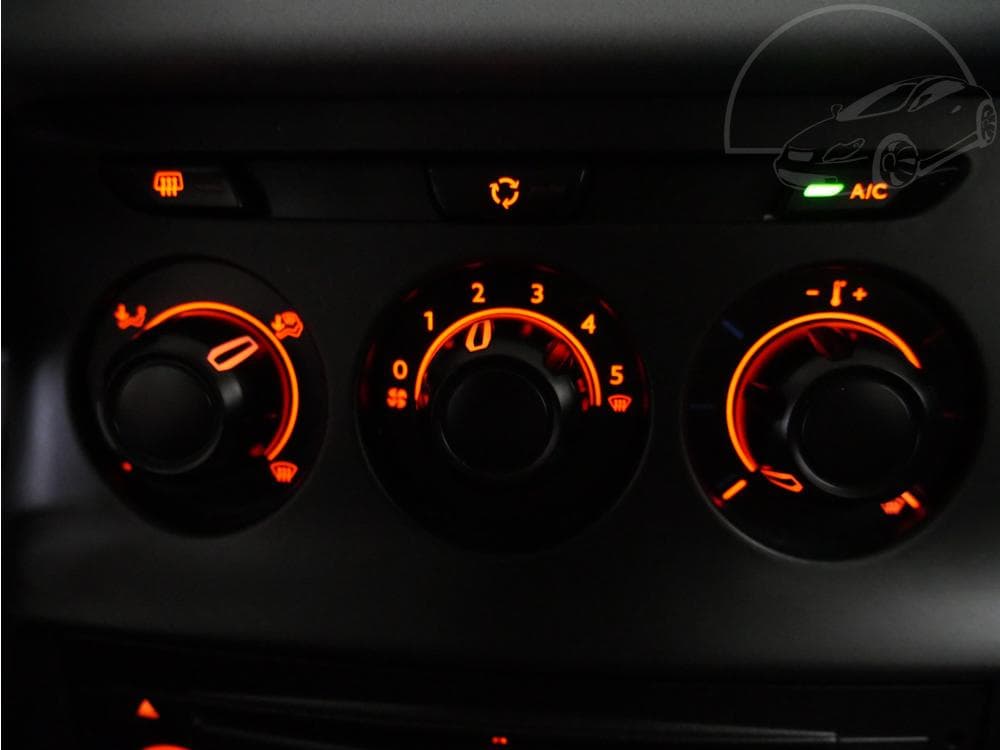 2014 Citroen C3 - 16