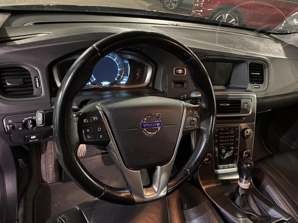 2013 Volvo V60 - 13